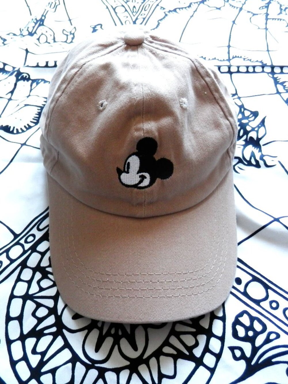 ✨ Mickey Mouse Embroidered Beige Baseball Cap